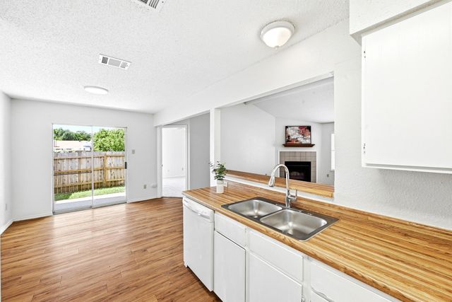 5901 Kevin Kelly PL, Austin, TX 78727
