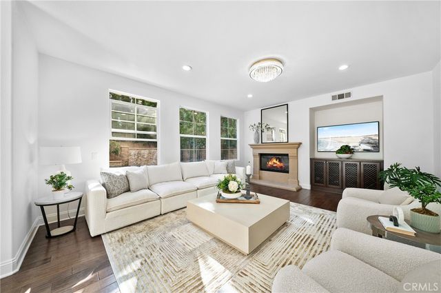 2 Conifer, Irvine, CA 92620