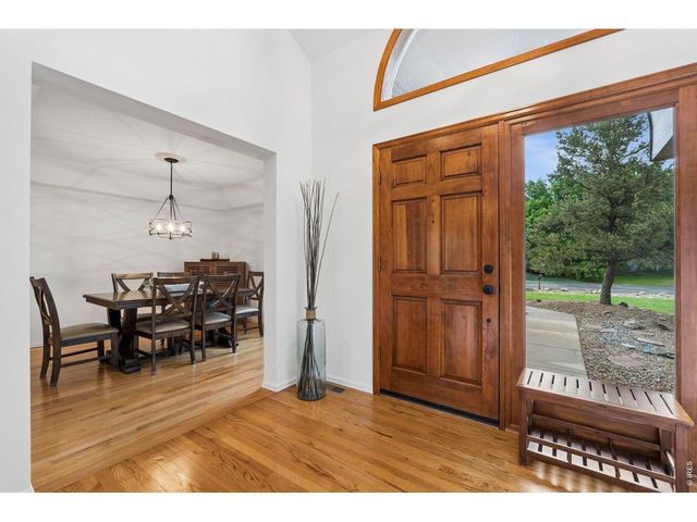 6852 Peppertree Dr, Niwot, CO 80503