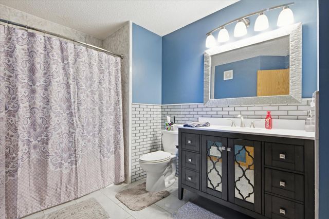 16812 Embers Avenue 2002, Farmington, MN 55024