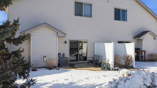 16812 Embers Avenue 2002, Farmington, MN 55024