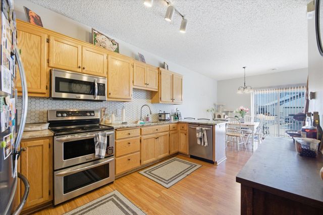 16812 Embers Avenue 2002, Farmington, MN 55024