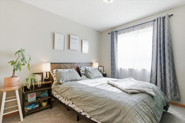 16812 Embers Avenue 2002, Farmington, MN 55024