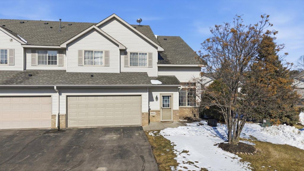 16812 Embers Avenue 2002, Farmington, MN 55024
