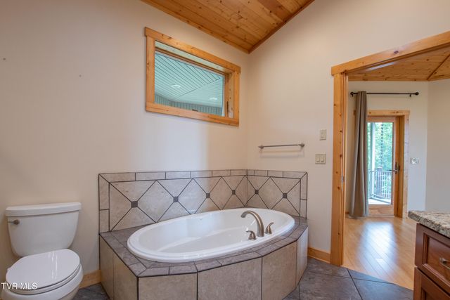 11106 Tree Top Drive, Meadowview, VA 24361