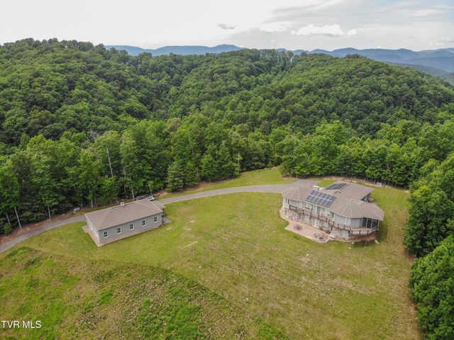 11106 Tree Top Drive, Meadowview, VA 24361