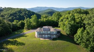 11106 Tree Top Drive, Meadowview, VA 24361