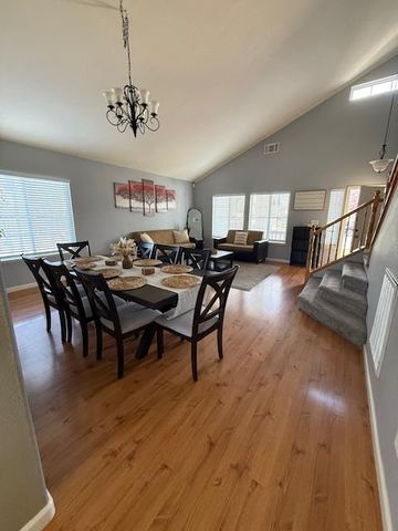 1709 Queensland Ave, Manteca, CA 95337