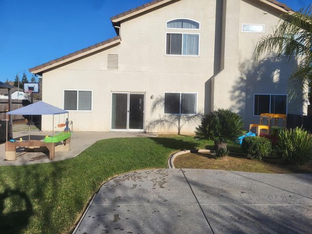 1709 Queensland Ave, Manteca, CA 95337