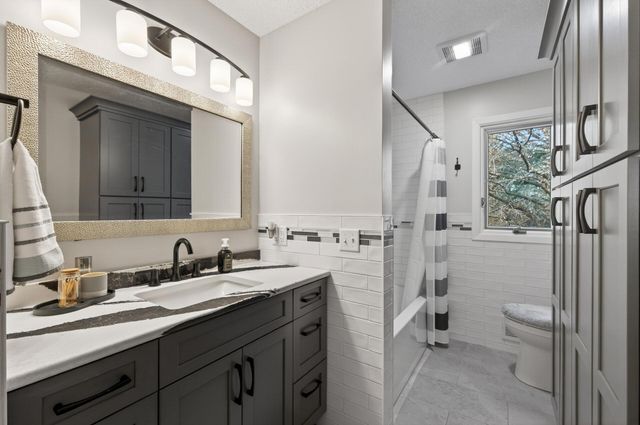 1550 Oldridge Avenue N, Stillwater, MN 55082