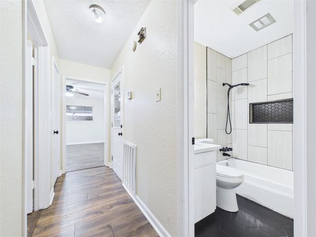 1213 Southbend Drive, Alvin, TX 77511