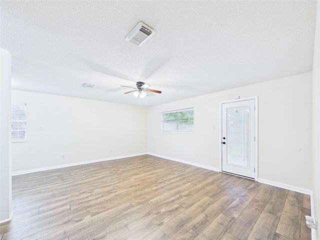 1213 Southbend Drive, Alvin, TX 77511