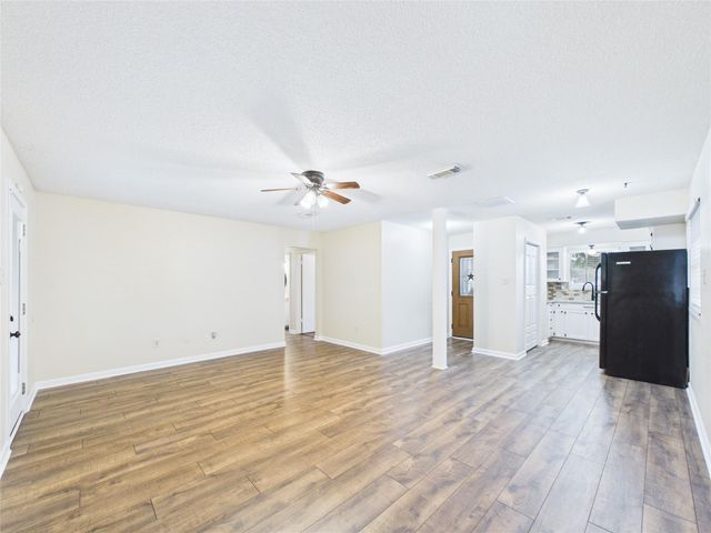 1213 Southbend Drive, Alvin, TX 77511