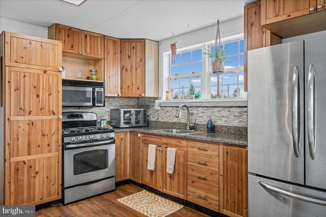 509 ESSEX AVE, Baltimore, MD 21221