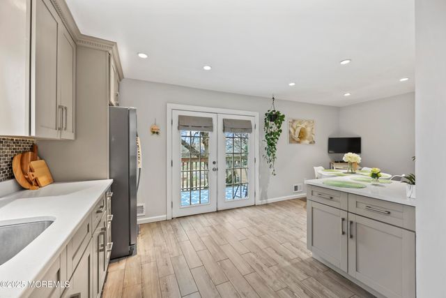 30 Mcdermott Street, Freehold, NJ 07728