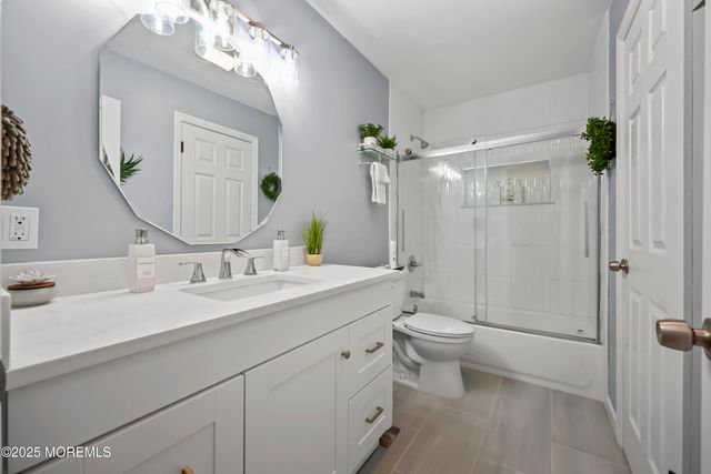 30 Mcdermott Street, Freehold, NJ 07728