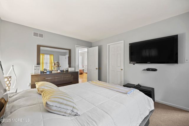 30 Mcdermott Street, Freehold, NJ 07728