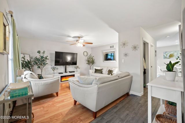 30 Mcdermott Street, Freehold, NJ 07728