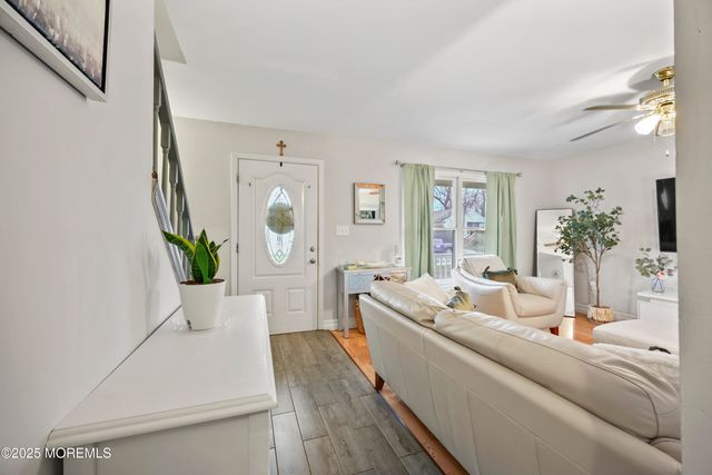 30 Mcdermott Street, Freehold, NJ 07728