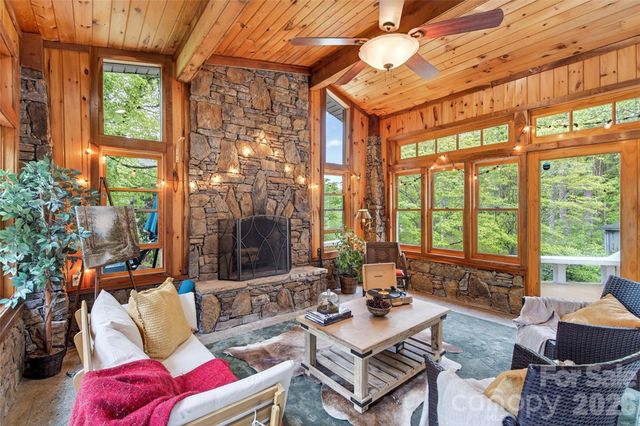 3068 S 226 Highway, Bakersville, NC 28705