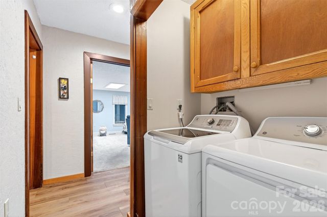 3068 S 226 Highway, Bakersville, NC 28705