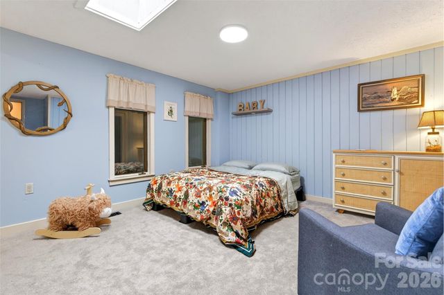 3068 S 226 Highway, Bakersville, NC 28705
