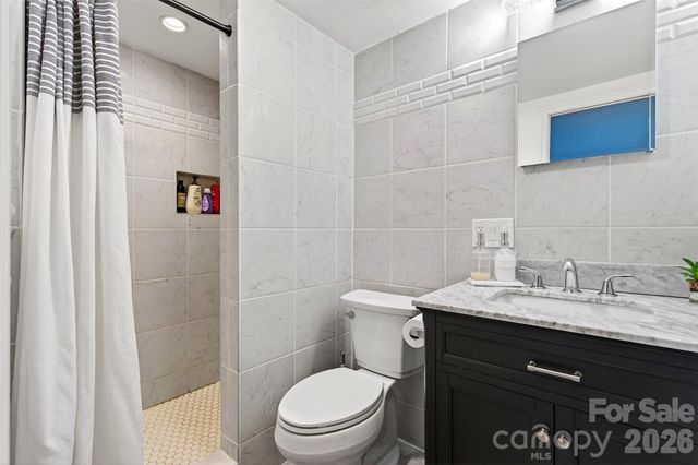 3068 S 226 Highway, Bakersville, NC 28705