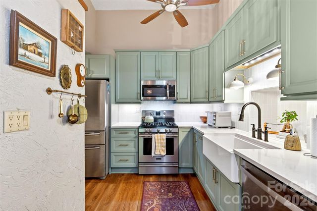3068 S 226 Highway, Bakersville, NC 28705