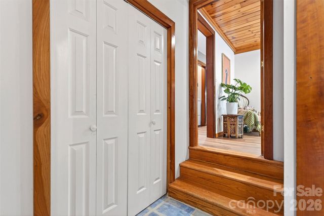 3068 S 226 Highway, Bakersville, NC 28705
