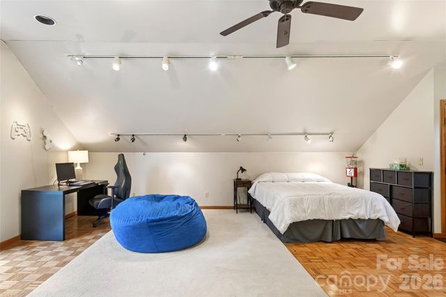 3068 S 226 Highway, Bakersville, NC 28705