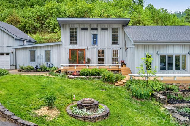 3068 S 226 Highway, Bakersville, NC 28705