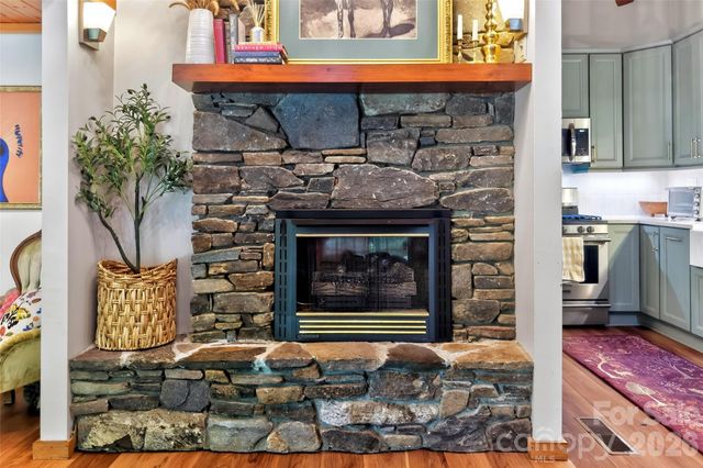 3068 S 226 Highway, Bakersville, NC 28705