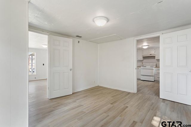 210 Cooper, Lindale, TX 75771