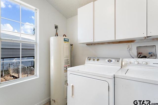 210 Cooper, Lindale, TX 75771