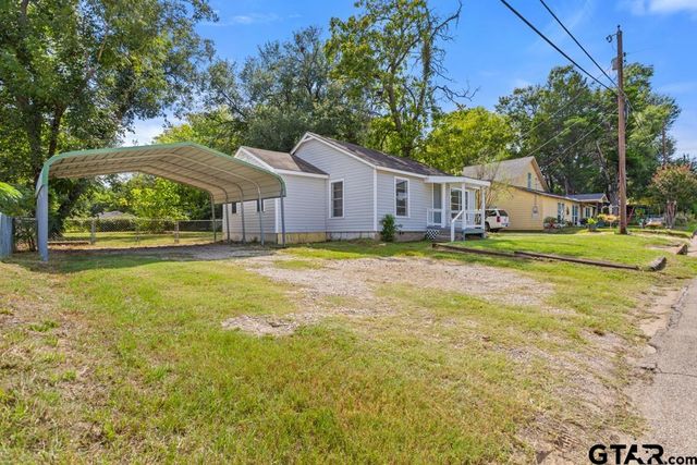 210 Cooper, Lindale, TX 75771