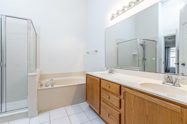 608 LAKE CLAIRE COURT, Oviedo, FL 32765