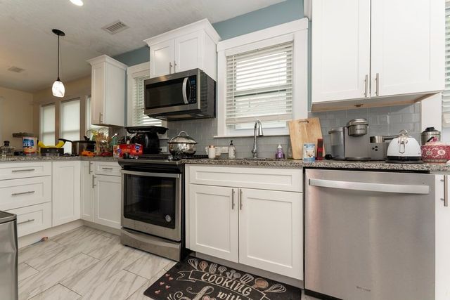 28 Waite St 28, Malden, MA 02148