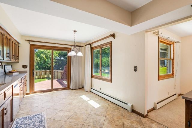 21485 Belgren ROAD, Waukesha, WI 53186