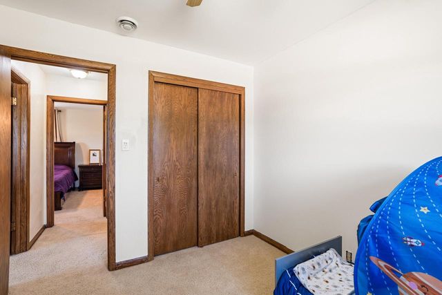 21485 Belgren ROAD, Waukesha, WI 53186