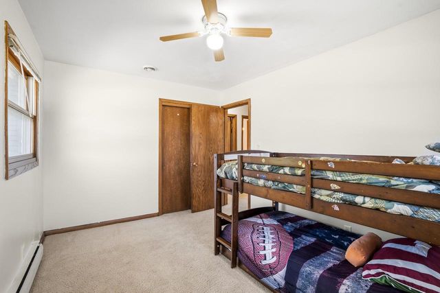 21485 Belgren ROAD, Waukesha, WI 53186