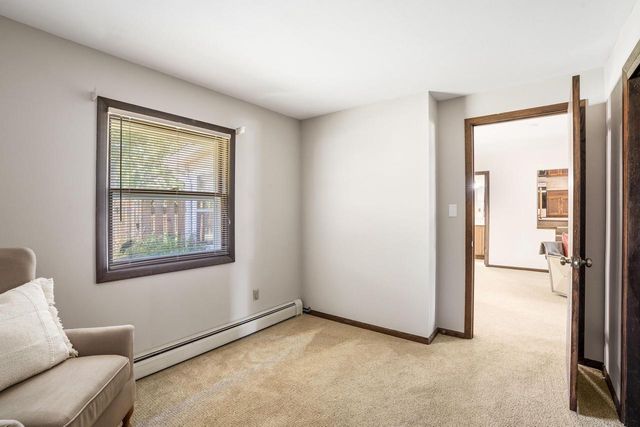 21485 Belgren ROAD, Waukesha, WI 53186