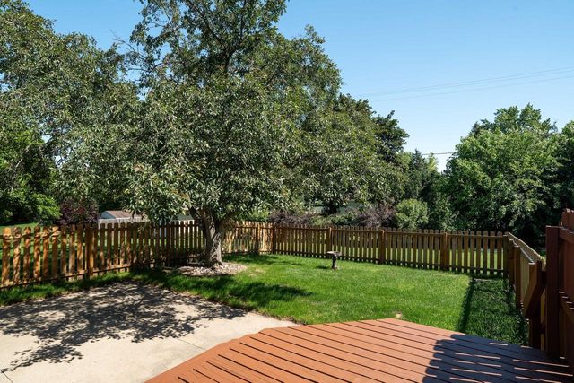 21485 Belgren ROAD, Waukesha, WI 53186