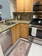 6709 N Kendall Dr 220, Pinecrest, FL 33156