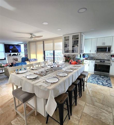 6415 MIDNIGHT PASS ROAD 904, Sarasota, FL 34242