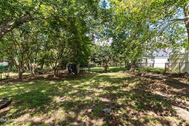 302 W E Street, Erwin, NC 28339