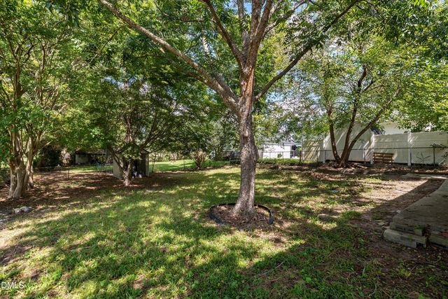 302 W E Street, Erwin, NC 28339
