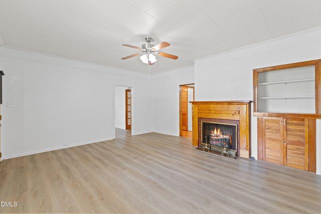 302 W E Street, Erwin, NC 28339