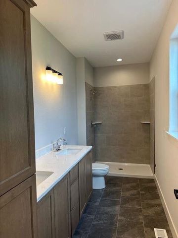 1039 Waterstone COURT, Pewaukee, WI 53072