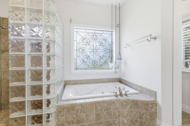 9450 CINCHONA TRL, San Antonio, TX 78266