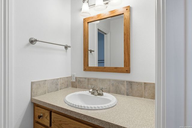 9450 CINCHONA TRL, San Antonio, TX 78266